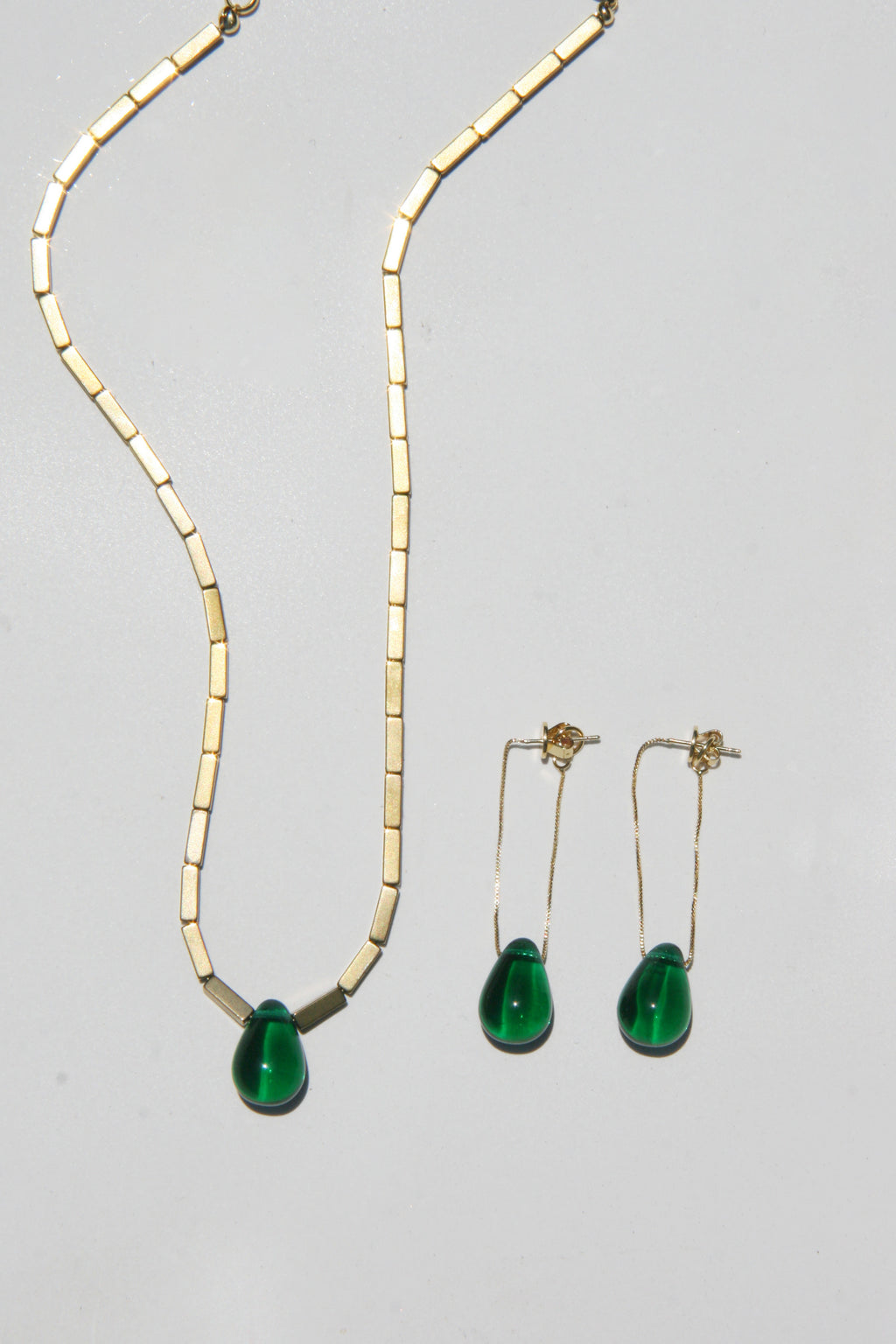 EMERALD THREADERS